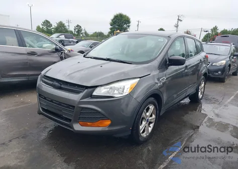 2015 Ford Escape S z USA, uszkodzony, nr VIN 1FMCU0F7XFUC39767
